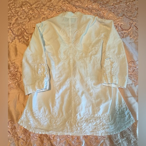 Gretty Zueger White Ruffled 3/4 Sleeve Blouse with Mandarin Collar - Picture 6 of 13